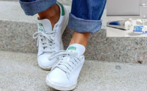 L'astuce efficace pour rendre leur blancheur à vos baskets usées avec du dentifrice