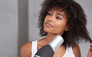 Cheveux: Attention au fer à lissez et autres appareils chauffants