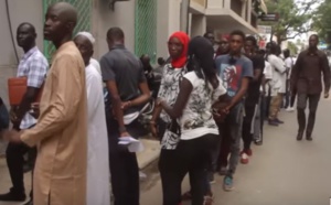 VIDEO - Renouvellement des permis de conduire: les sénégalais prennent assaut le centre médical