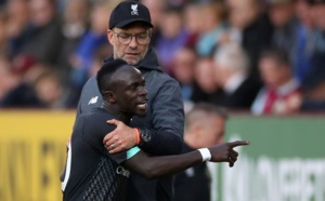 VIDEO - Liverpool: zappé par Salah et remplacé, Mané pète les plombs ! (vidéo)