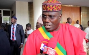 Cheikh Bara Dolli, député: « La France a payé les salaires du mois d’août »