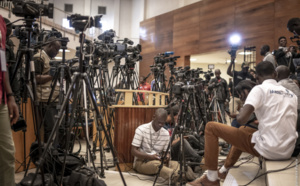 Chavirement de pirogues aux Iles de la Madeleine : Les journalistes arrêtés à Hôpital Principal de Dakar risquent des poursuites en cas de diffusion d’images