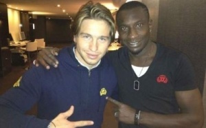 Le joueur de foot et attaquant star Mamadou Niang habillé par Mickael Vendetta