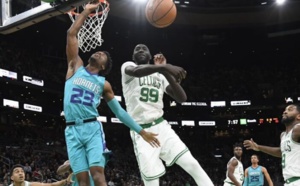 VIDEO - La foule de Boston en délire pour Tacko Fall