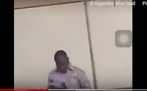 VIDEO - Cité dans un scandale sexuel, un professeur pleure en plein cours