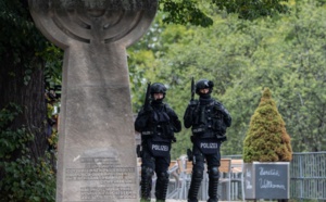 Attaque en Allemagne: le tireur voulait "commettre un massacre" dans la synagogue
