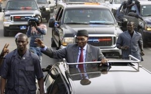 [Vidéo ] La "Voix de l'Amérique" au cœur du débat politique sénégalais