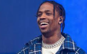 Nouveau coup dur pour le rappeur Travis Scott: il se blesse au genou droit en plein concert !