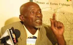 Elie Charles Moreau : "Il est temps que les artistes cessent d'être les didons d'une grosse farce"