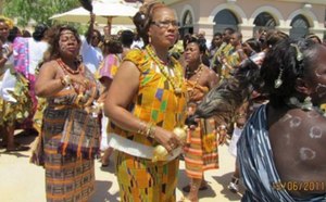 Photo: La mère de Drogba lors du mariage de son fils