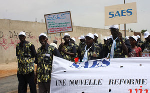En grève, le Saes vers une marche nationale