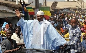 Pouvoir et opposition prennent le risque d'une confrontation