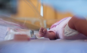 Portugal : la naissance d'un bébé sans visage suscite l'émoi