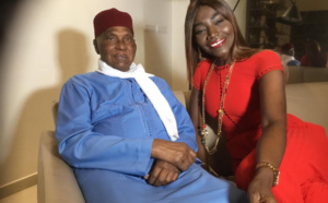 (PHOTOS) - Audience: Le président Abdoulaye Wade reçoit la chanteuse Coumba Gawlo Seck