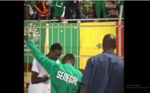 VIDEO - En communion avec les supporters, tout heureux, Sadio Mané esquisse des pas de danse