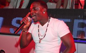 Akon fait l’objet de poursuites en justice