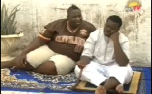 Ndogou Li avec Taan Bombé ( Le chapelet)