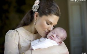 Princesse Estelle : Tendres portraits officiels du bébé de Victoria et Daniel