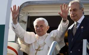 Arrivée de Benoît XVI à Cuba