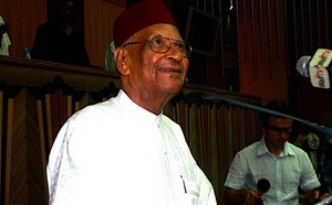Scrutin du 25 Mars : Amadou Mahtar Mbow félicite les sénégalais