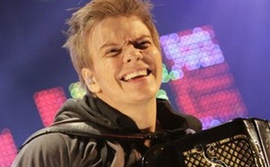 Michel Teló : “Ma musique ? C’est un antidote à la crise !”
