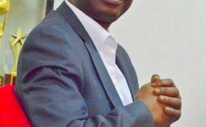 VIDEO - Youssou Ndour face aux défis de son ministère