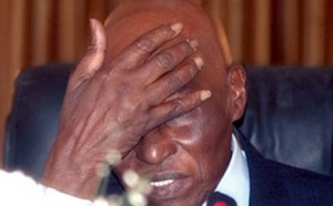 Abdoulaye Wade au bord du précipice