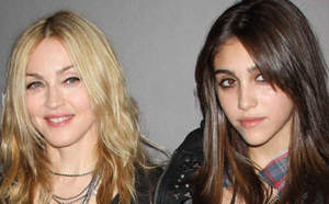 Madonna engage un sosie pour sa fille