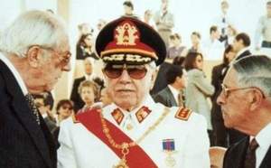 La justice chilienne ordonne l'ouverture du testament de Pinochet
