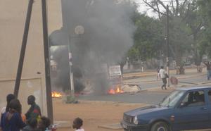 [Vidéo] Exclusivité -Affaires Cheikh Béthio Thioune : 5 bus tata brûlés par les Thiantakounes