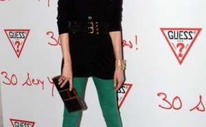 Photo : Claudia Schiffer divine pour l'anniversaire de Guess