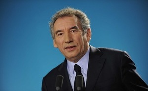 Législatives : le PS veut épargner Bayrou, pas l'UMP