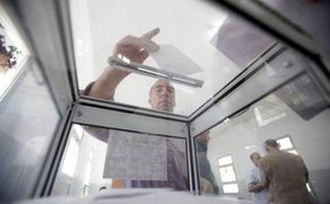 Législatives algériennes : 43% des électeurs ont voté