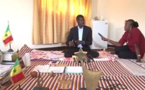 Vidéo -Talla Sylla: «Pourquoi j’ai remplacé le mobilier de mon bureau par des nattes»