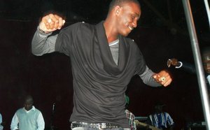 Quand Wally Seck se féminise!