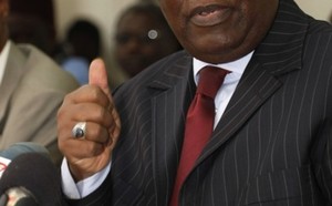 Ousmane Ngom sur les passeports numerises : Entre incohérences et langue de bois