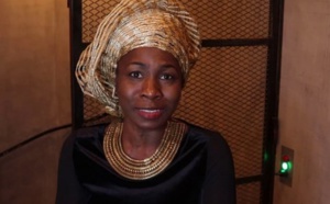 VIDEO - Mbayang Camara, la dame qui avait conspué Macky Sall, revient sur les événements de Londres
