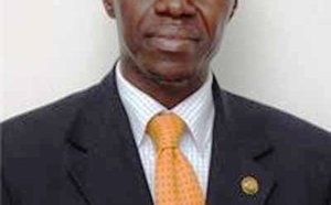 CV de Moubarack Lô, Directeur de Cabinet adjoint de Macky Sall.