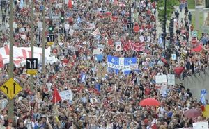 Manifestation pour la liberté de manifester à Montréal