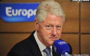 Bill Clinton défend des politiques de croissance face à la crise de l'euro