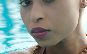 Les mannequins Khadyja Fall et Dalanda à Abidjan invitées par leurs amoureux