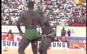 [Video] Lutte: Boy Guet Ndar Terrasse Tony 