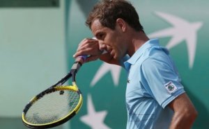 Roland-Garros : Gasquet vomit, Dimitrov s'écroule après un échange historique
