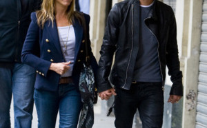 Jennifer Aniston et justin Theroux en amoureux à Paris