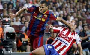 PSG : Daniel Alves ou Maicon pour renforcer l’arrière-garde ?