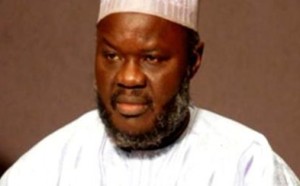 Yoon Wi du jeudi 14 juin 2012 avec Imam Mbaye Niang tête de liste du Mouvement de la réforme pour le développement social (Mrds)