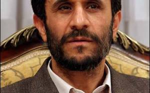 Ahmadinejad : "huit ans, ça suffit"