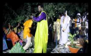 Salam Diallo: "Guissa Mbakh Taneber"
