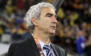 Raymond Domenech taille en pièces l’équipe de France !