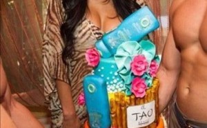 Photo : Nicole Scherzinger, plantureusement sexy pour fêter son anniversaire